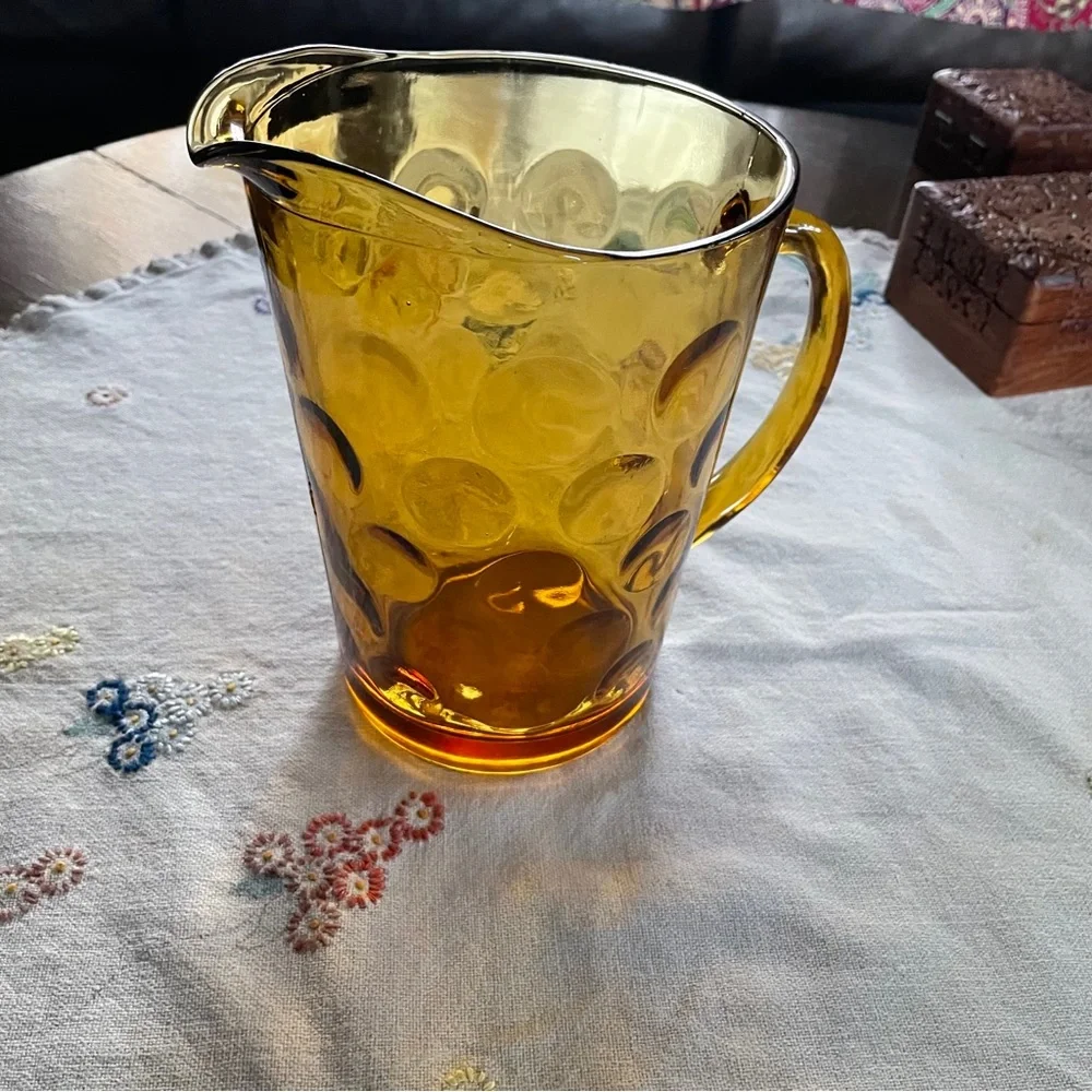 Vintage Hazel Atlas Amber Gold Coin Eldorado  Lipped Ice Tea Pitcher. 64 oz.
